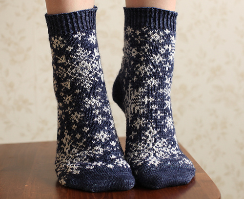 Ravelry: Arctic Blizzard pattern by Katrine Birkenwasser
