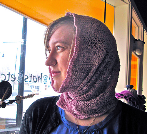 Feather and Fan Cowl (for laceweight)