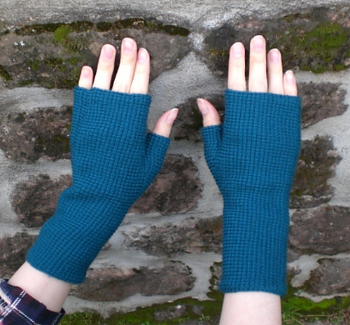 Kylie Fingerless Mitts photo 1