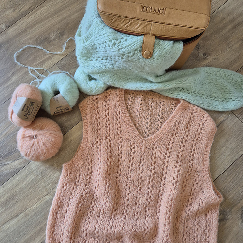 Inverness sweater photo 4