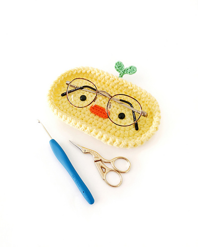 Chick Glasses Holder