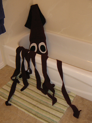 Ravelry: Colossal Giant Squid pattern by Stitch-n-Snitch