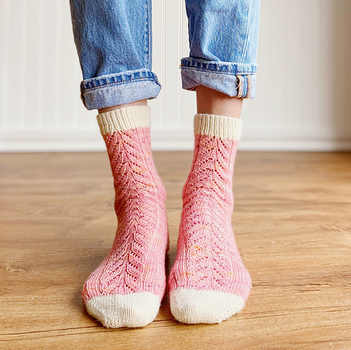 Ravelry Ode To Barbara Socks Pattern By Summer Lee
