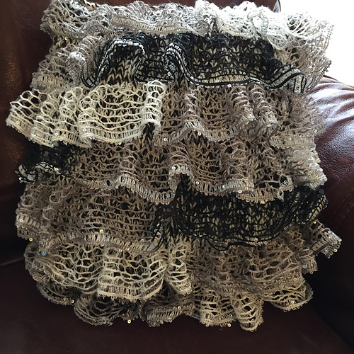 Ravelry Ruffle Pillow pattern by Trish Warrick