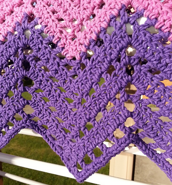 Ravelry susansands' Lace Ripple Afghan