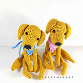 These Golden Retrievers are crocheted according to my pattern.