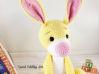 Ravelry: rabbit pattern by Carolyne Brodie