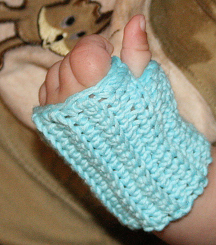 Baby Fingerless Mitts photo 5