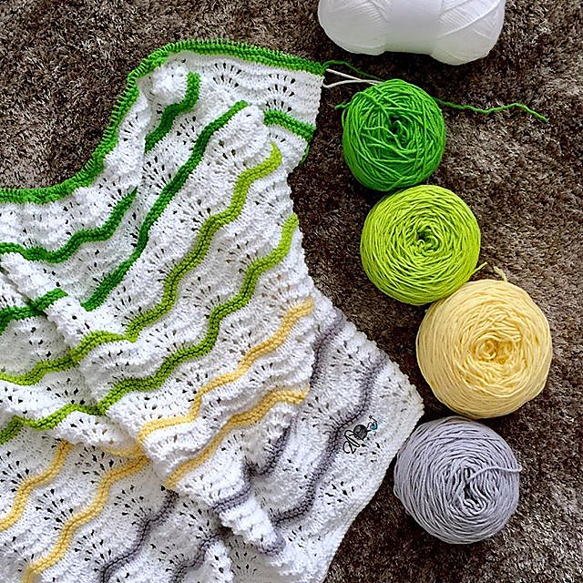 Ravelry szenooi's Baby Girl Chevron Blanket