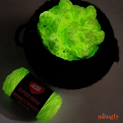 Bubbling Cauldron with Lid photo 4