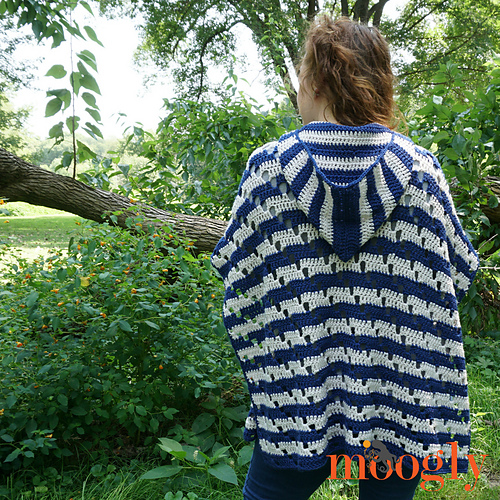 Chic Moves Poncho photo 3