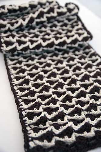 Neptune's Arrow Scarf photo 3
