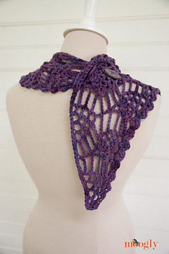 Berry Harvest Bandana Cowl photo 3