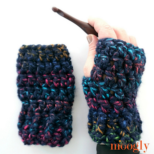 City Lights Hat and Mitts Set photo 4