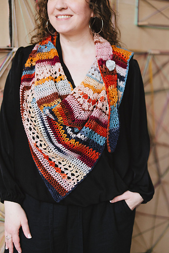 Sideways Sampler Shawl photo 4
