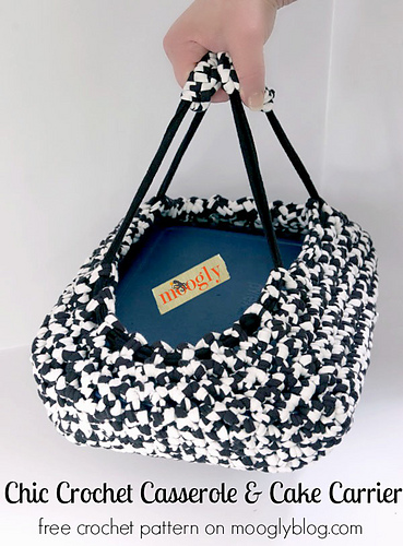Chic Casserole and Cake Carrier photo 1