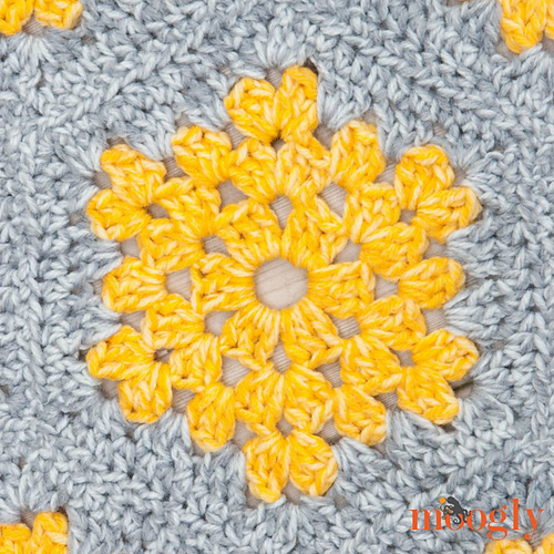 Bee's Knees Rug photo 3