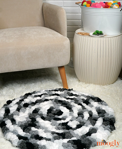 Super Easy Non-Slip Pom Pom Rug photo 2