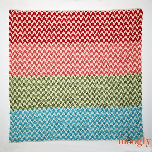 Ravelry: Bright Chevron Borderless Blanket pattern by Tamara Kelly