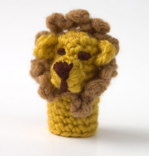 Lion Finger Puppet photo 1