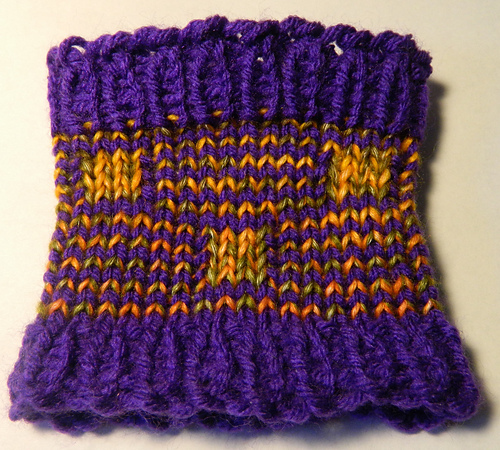 Ravelry: Wave & Box Mosaic Cozy pattern by Melissa Mann