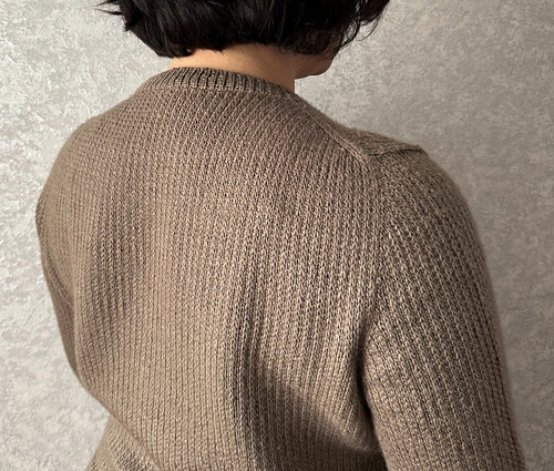 Saray Sweater photo 3