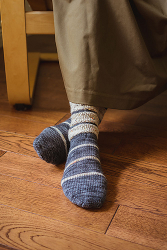 Ravelry: mani-mani pattern by Yucca