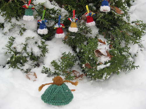 Winter Hat Garland photo 4