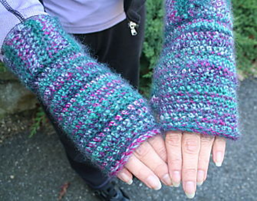Crocheted Fingerless Gloves photo 1