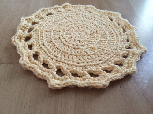 The Simple Yellow Trivet photo 1