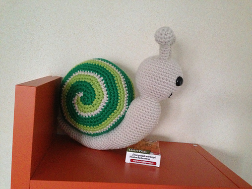 Greeny the spiral tricolor Snail photo 8