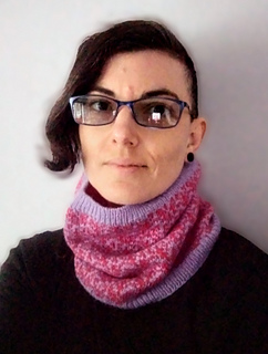 Two-colour fingering weight Hope Grows Roots Cowl, Tall and Narrow version.