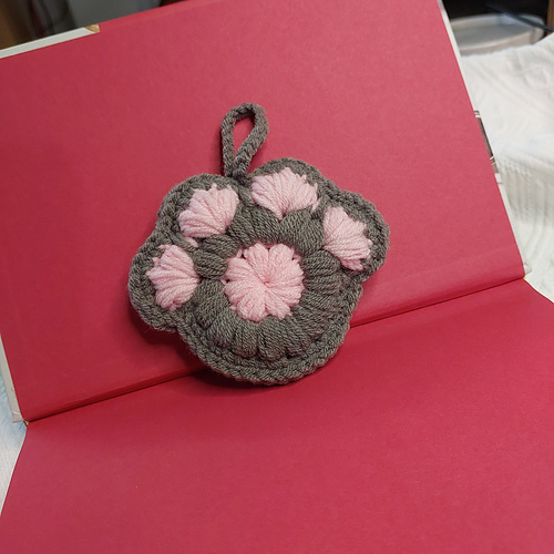 Cute and Easy Paw bag charm photo 7