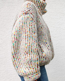 Short-row shaping on the sleeves.