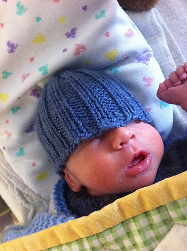 Preemie beanie
