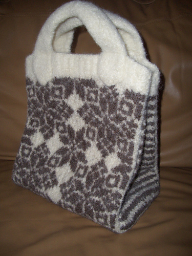 Felted Snowflake Tote photo 4