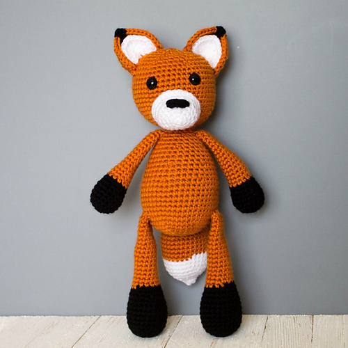 The_Fox_Crochet_Pattern_medium.jpg