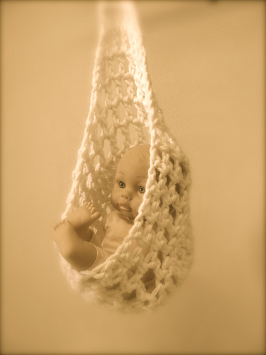 Newborn Hanging Nest photo 1
