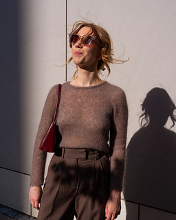 BRYZA blouse in size 1 worn with 0 ease at the bust on a model with full bust circumference of 82 cm knitted in GABO wool - MOHSILKO (4308)