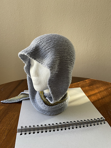 Imp Hood. 다른 모습 2