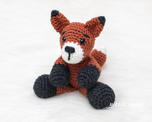 Ravelry: Felix the Fox pattern by Nicole Chase