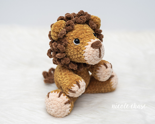 Landon the Lion photo 4