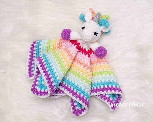 Hug Me Unicorn Lovey photo 3