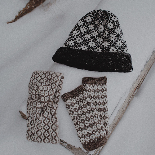 Ravelry qiviut knits pattern by thepetiteknitter