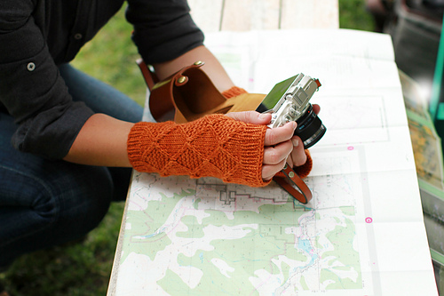Field Guide Hat & Mitts photo 1