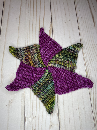 Ravelry: Whirligig Mug Rug pattern by Alea Ellison