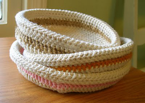 Crocheted Basket - Quick Mini Version photo 1