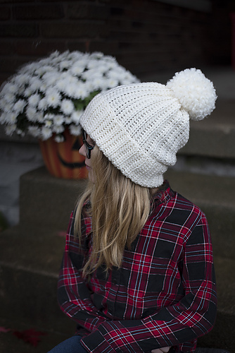 Ravelry: Easy Breezy Ribbed Beanie pattern by The Turtle Trunk