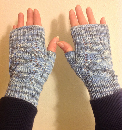 Janus Mittens & Hat photo 3