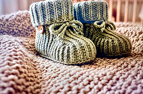 Classic Ribbed Baby Booties